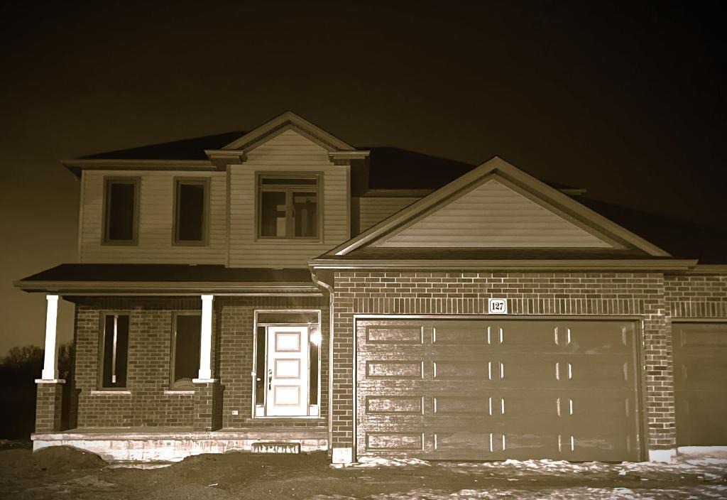 Thorndale House | Sacred Stay in This 4 Bdrm Get Away