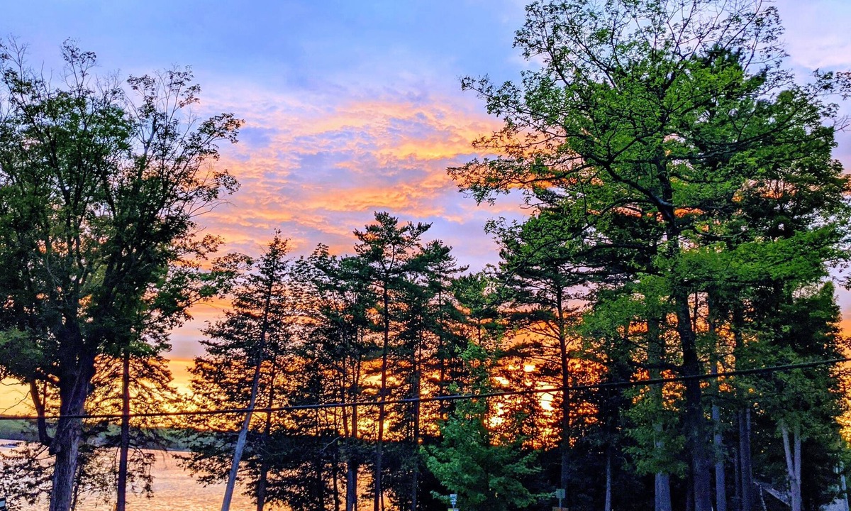 Trent Lakes House | Sandy Lake Beachhouse in Kawarthas Lakes
