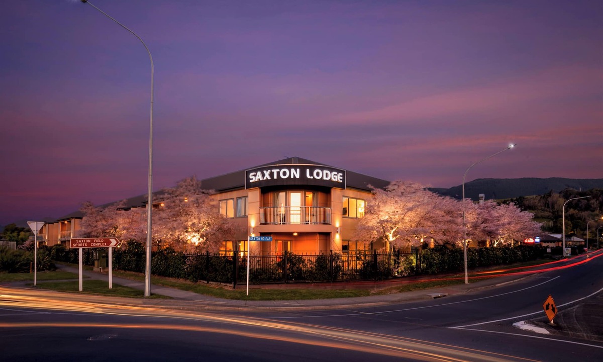 Stoke Hotel | Saxton Lodge