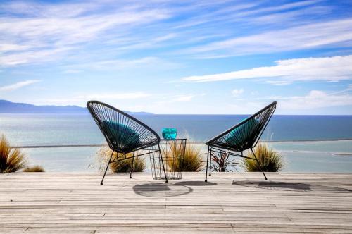 Atawhai House | Seawatch - Spa Pool & Panoramic Ocean Views