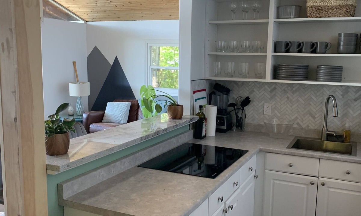 Ottawa Division House | Serenity Beach House