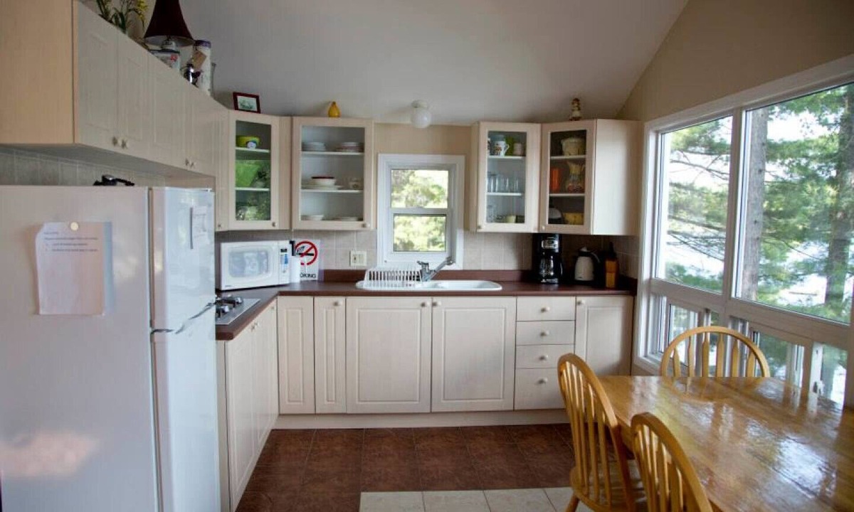 Lake St. Peter Cottage | Silver Birches Cottage Rental - Cottage #4