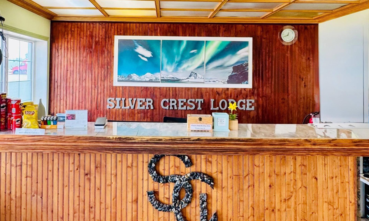 Grande Prairie Hotel | Silver Crest Lodge