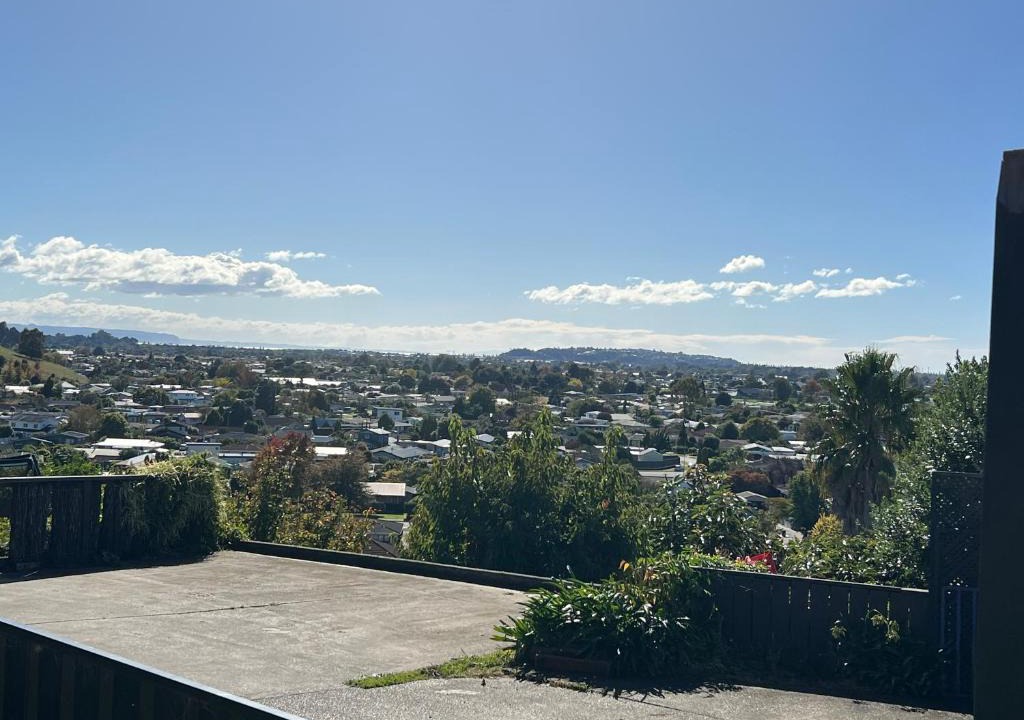 Taradale Apartment | Smart Comfortable Unit