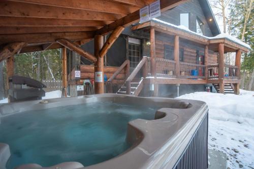 Mauricie Ski Chalet | Spa & Billard and Lake Access - Sylva sur le Lac