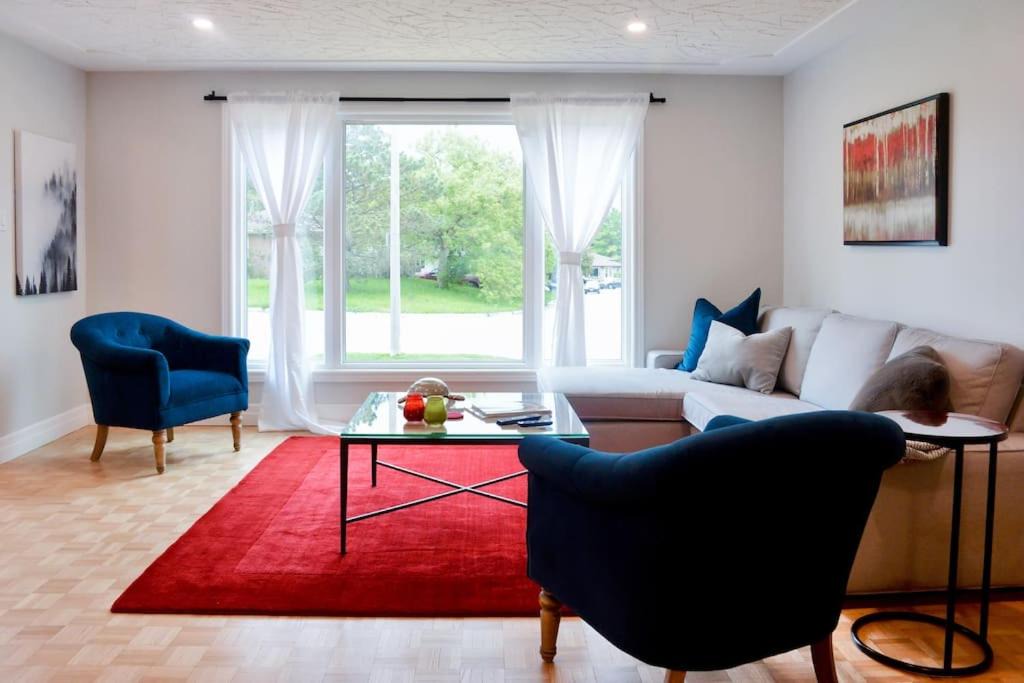 Victoria Hills Apartment | Spacious 4 Bed Family Home - Ping Pong Table