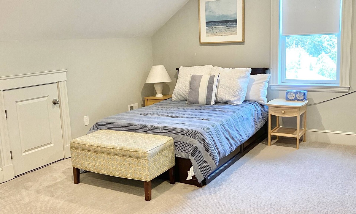 Marblehead House | Spacious private 3rd floor studio suite with private ensuite bathroom