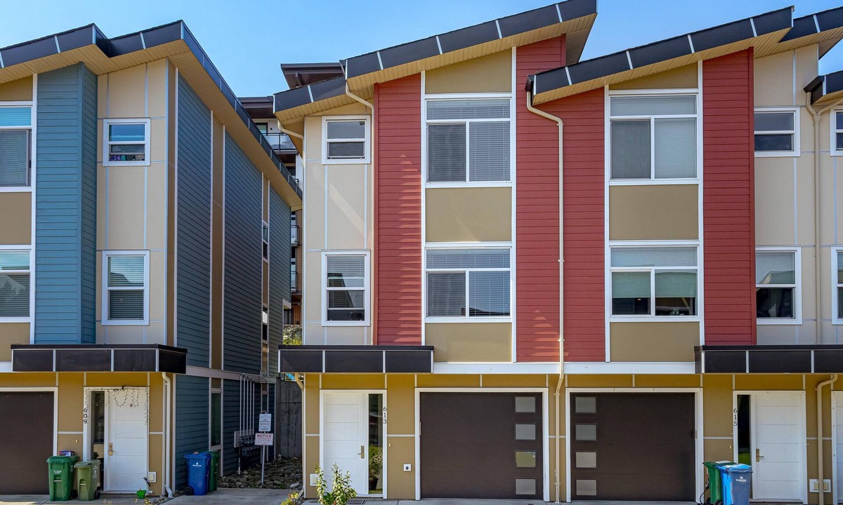 Langford House | Steps from Trails and Village Shops