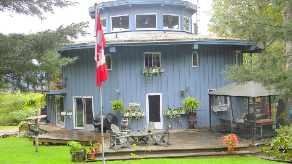 Algonquin Highlands Bed & Breakfast | Stouffermill Bed & Breakfast