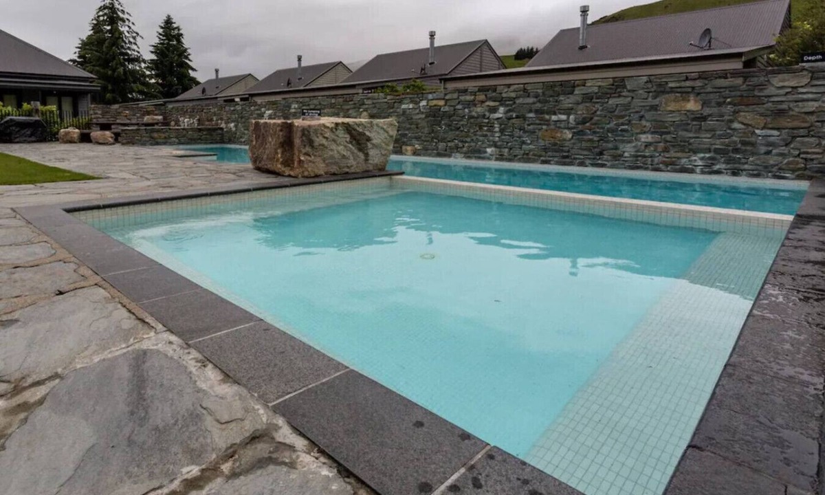 Cardrona Condo | Studio 26 - One Bedroom Place with Pool