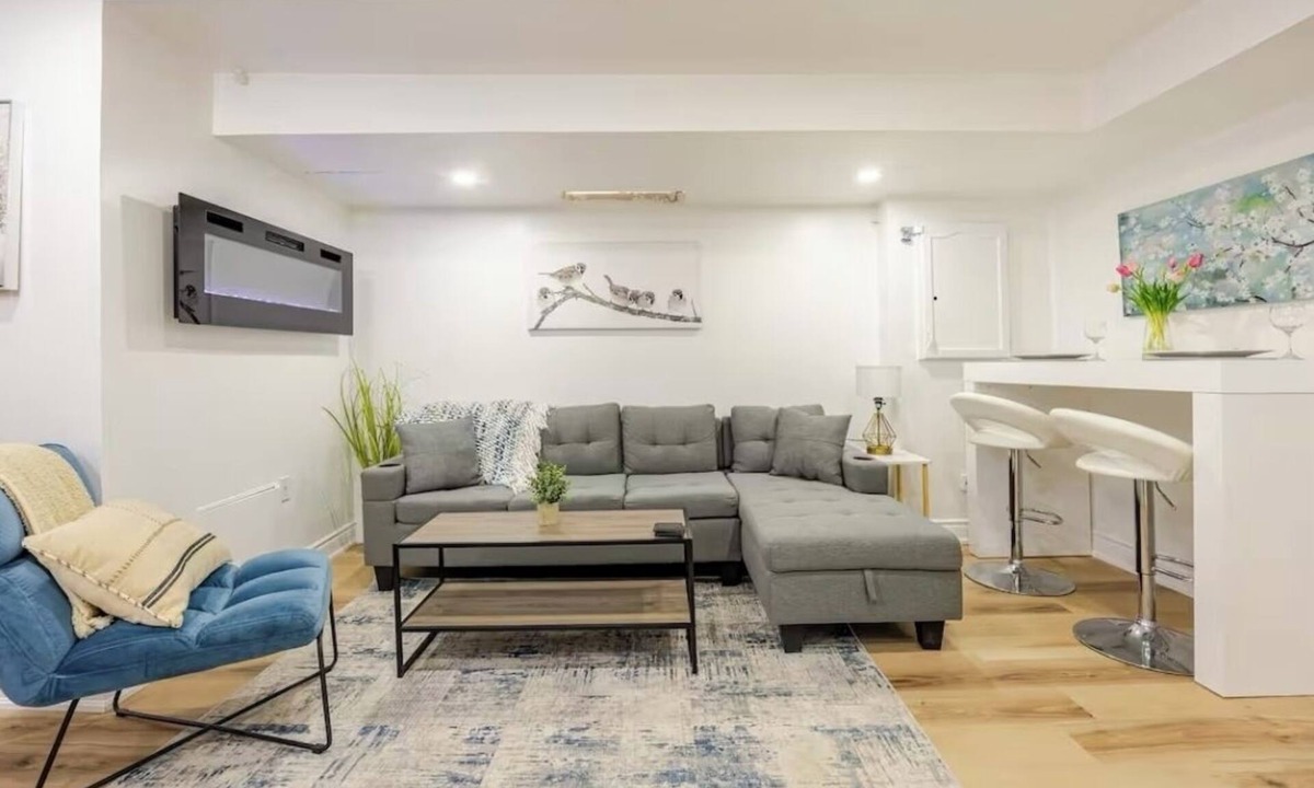 Brampton Apartment | STUNNING & SPACIOUS 1 BEDROOM OASIS