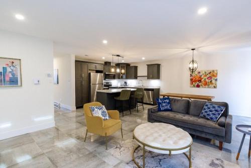 Moncton House | Stylish retreat with Garage
