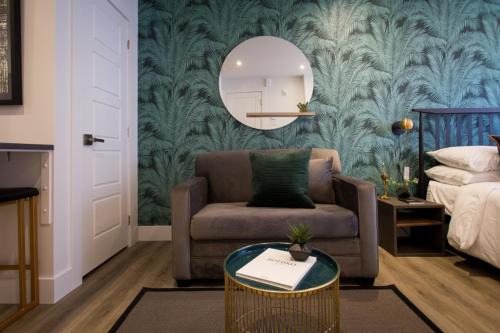 Little Italy Apartment | Sunny Green Palms Micro Studio with Yard View by Den Stays