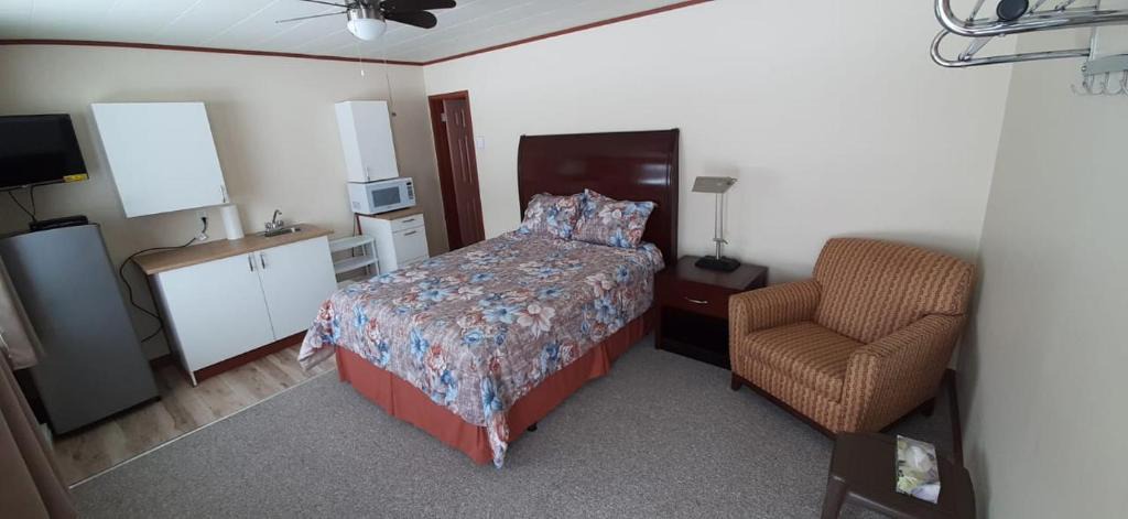 Algoma District Hotel | Super Nights Inn