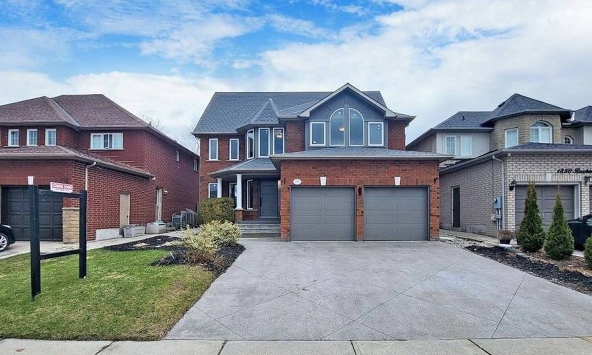 Pickering House | Superhouse for all!