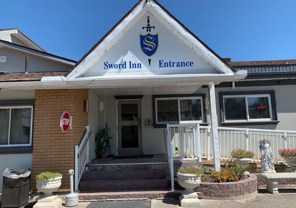 Bancroft Hotel | Sword Inn Bancroft