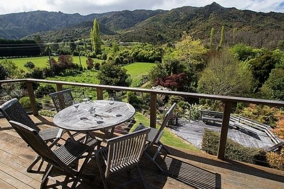 Marahau House | Tasman Hideaway - Marahau Holiday Home
