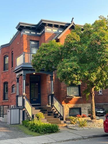 Downtown Ottawa Bed & Breakfast | The Century House Bed and Breakfast Ottawa