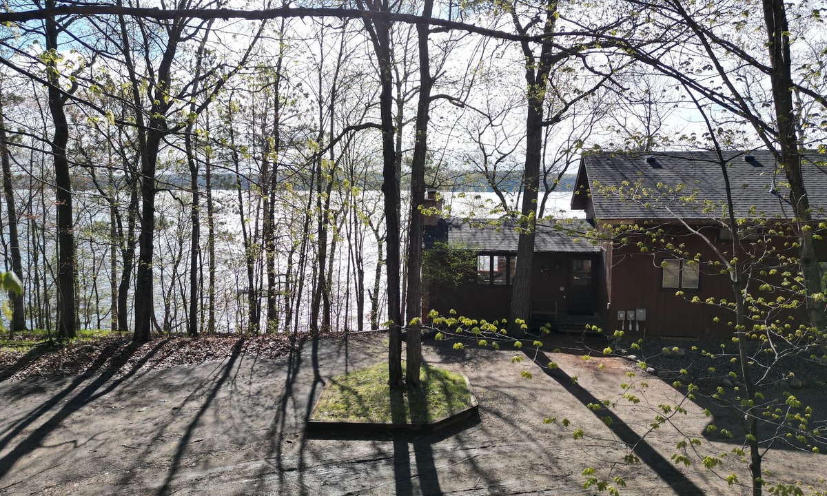 Deerwood Cabin | The Cuyuna "Retro Retreat" Family Lake Home
