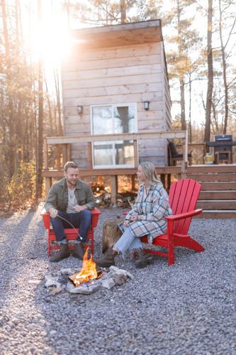 Hamilton House | The Green Acres Cabin