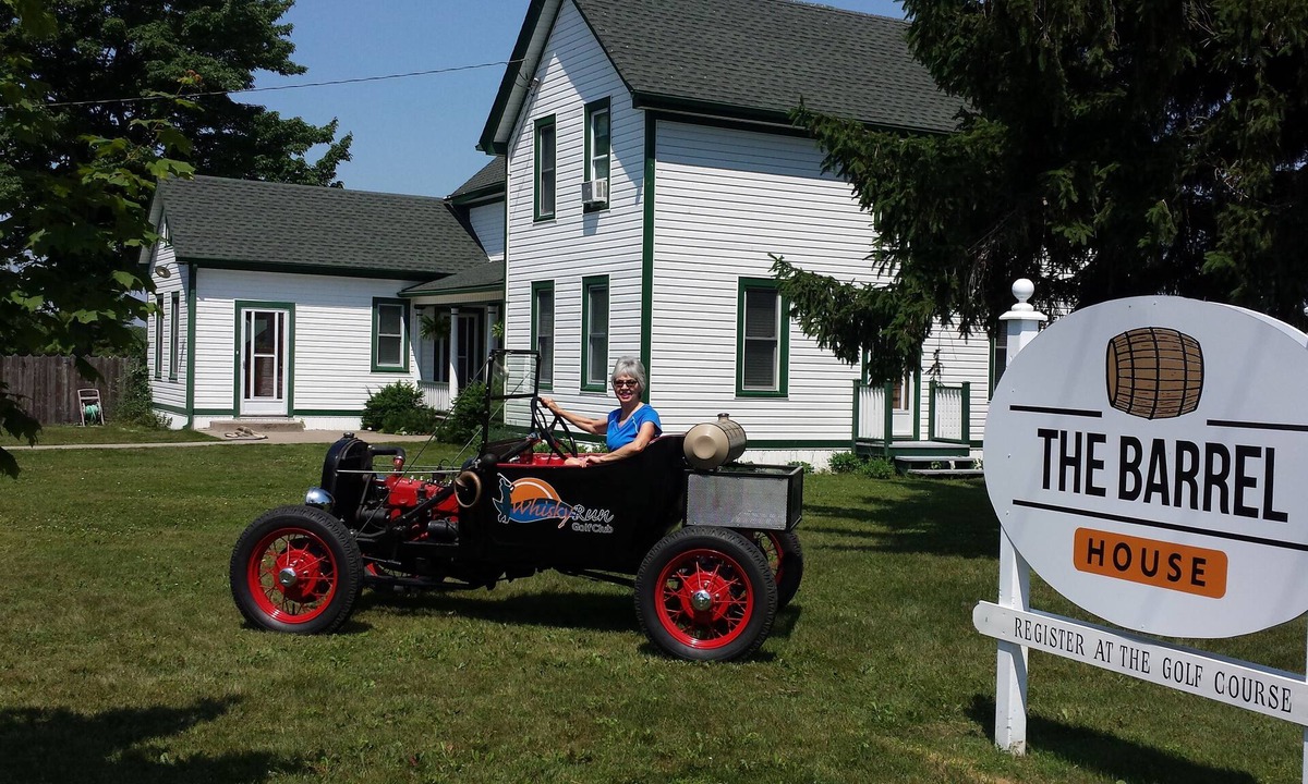 Port Colborne Other | The Historic Bootlegger Barrel House At Whisky Run Golf Club In Port Colborne