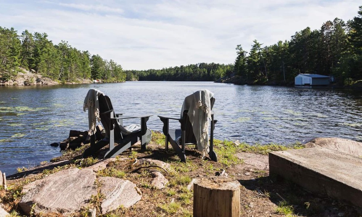 French River Cottage | The Lake House - Yoga Studio, swimming, boating, hiking and more!