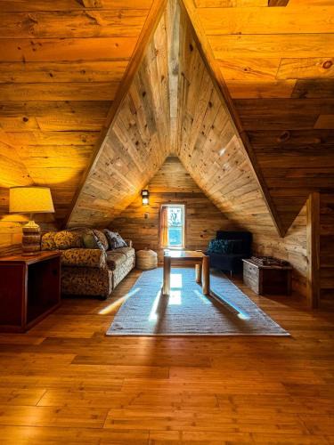 Willmar Apartment | THE LOFT 3 level urban cabin with a HUGE patio!