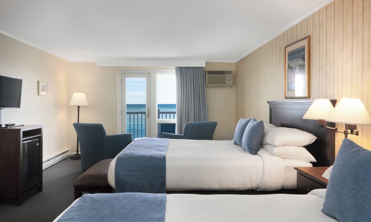 Ogunquit Hotel | The Sparhawk Oceanfront Resort