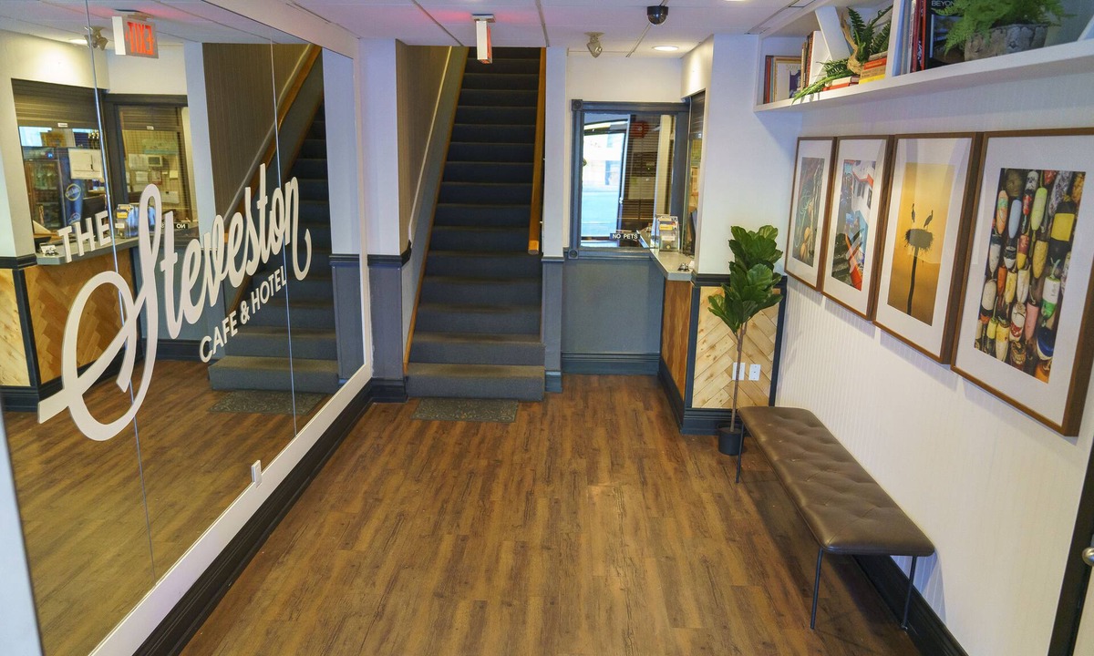 Steveston Hotel | The Steveston Cafe & Hotel