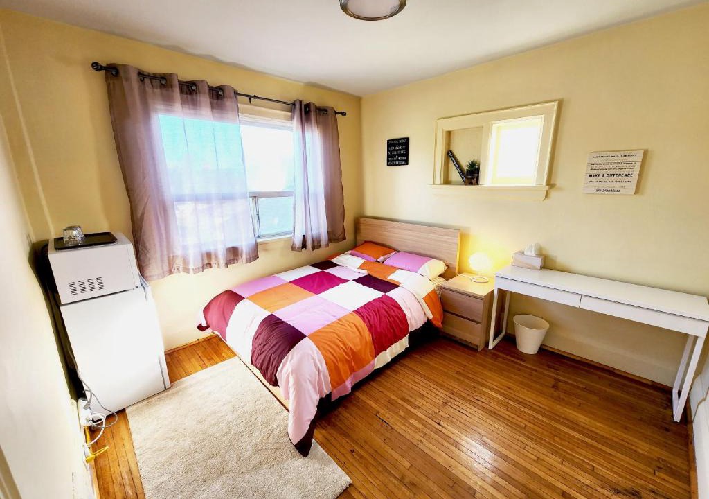 Oakwood Village House | TORONTO Midtown Spot 3