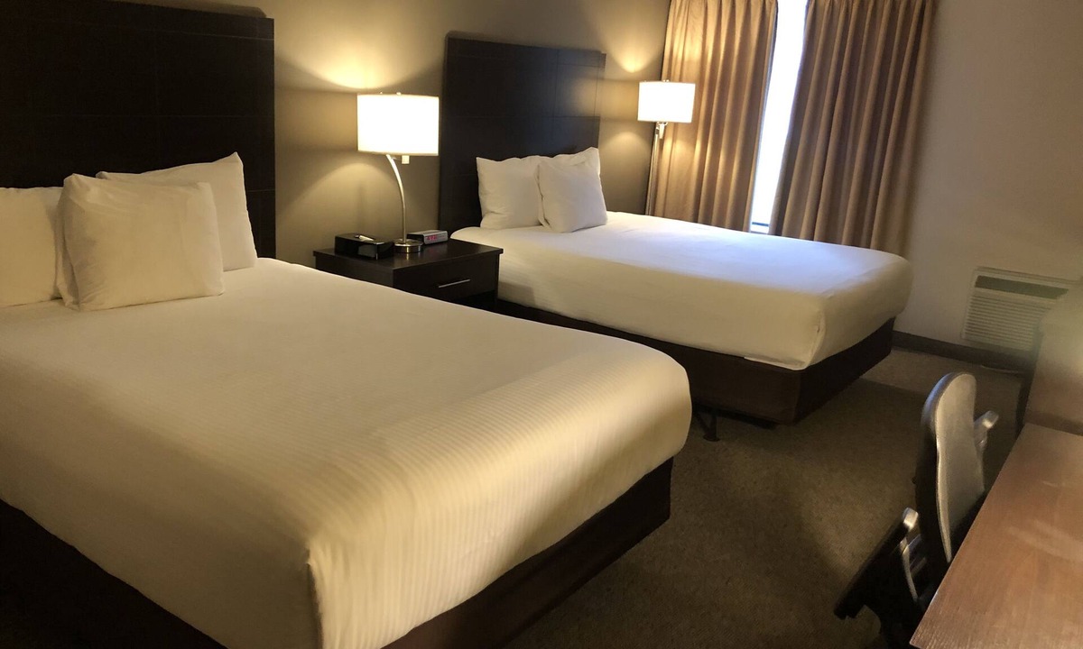 Lindsay Hotel | Travelodge by Wyndham Lindsay