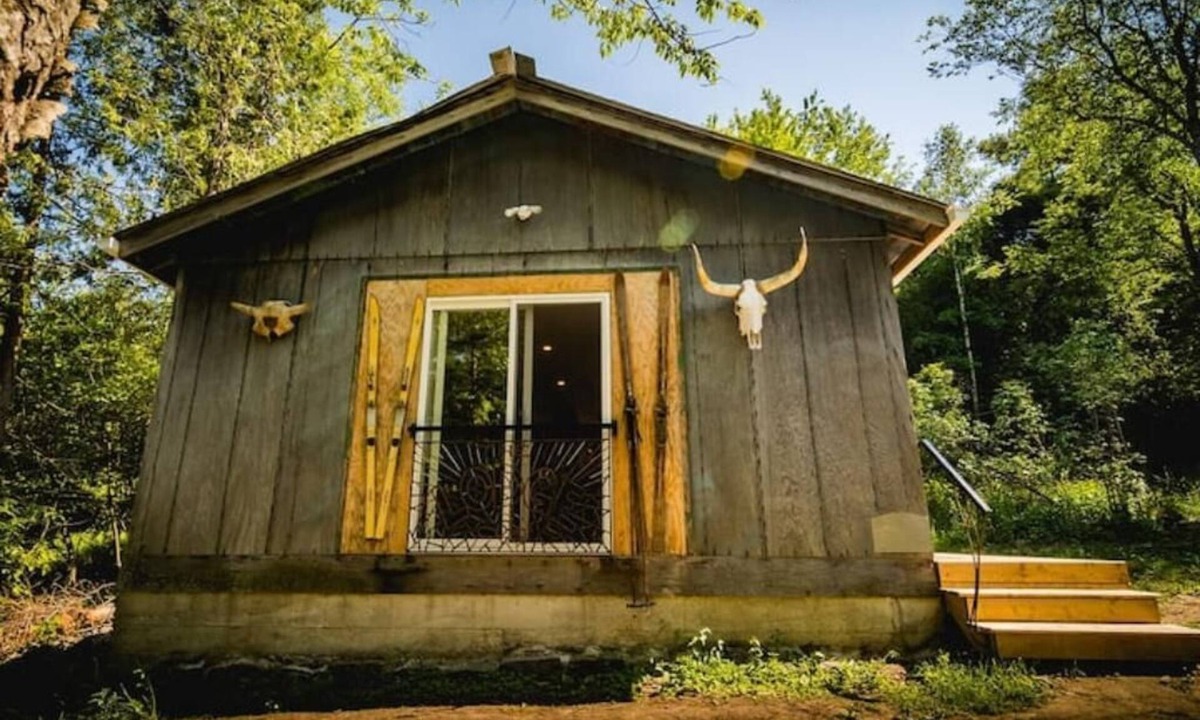 Durham Region Cabin | Unique Private Lodge one hour from Toronto.