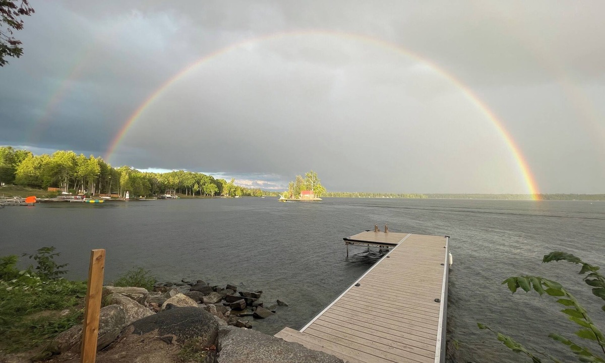 Bobcaygeon Cottage | Waterfront Cottage | 230 Ft of Pristine Shoreline | Pigeon Lake| Near Bobcaygeon