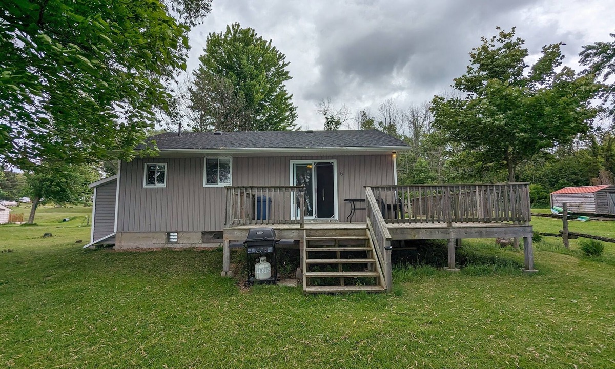 Roseneath Cabin | Waterfront Cottage on Rice lake