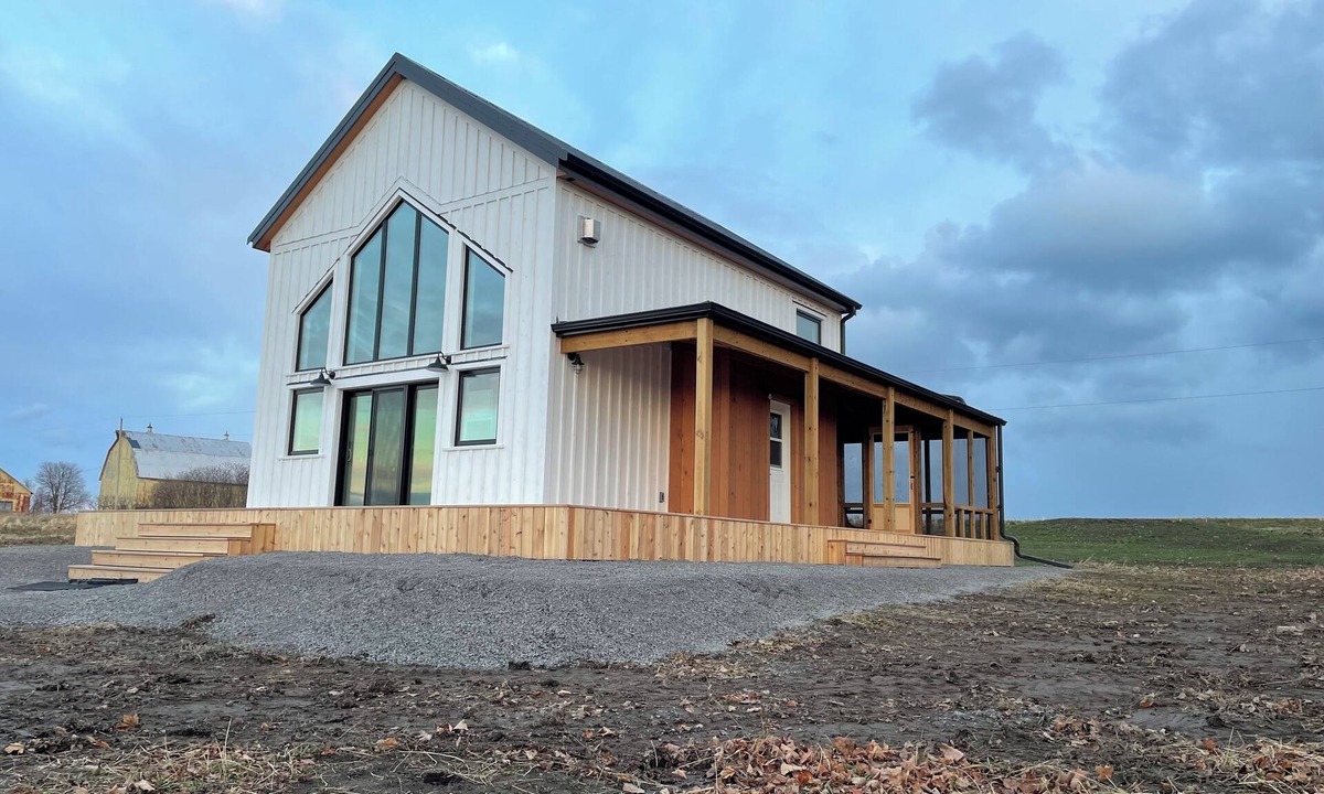 Cressy House | Waterfront Home in Prince Edward County