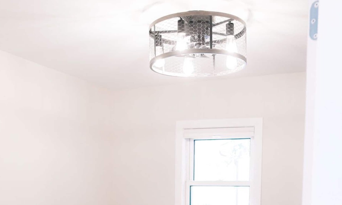 Baddow House | Waterfront *pet-friendly* modern home with Starlink