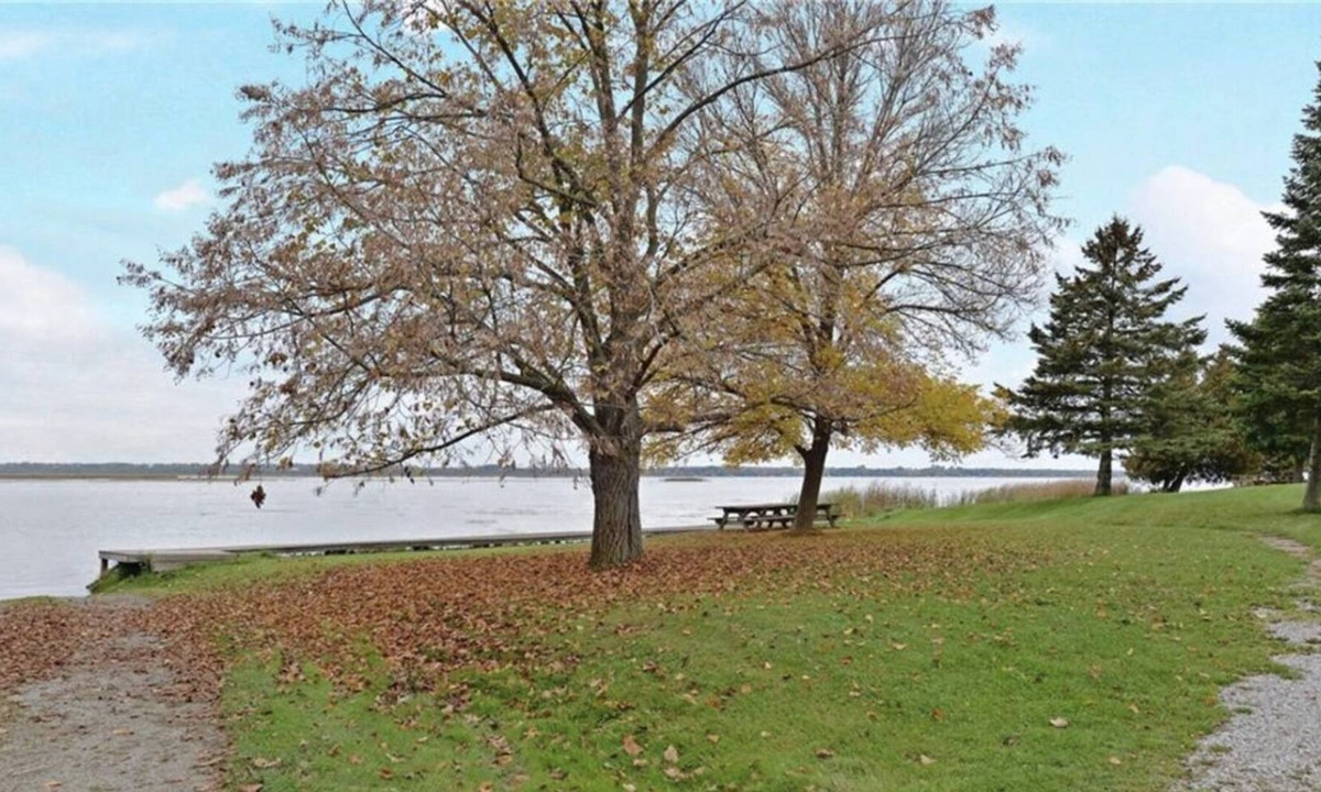 Lindsay House | Welcome to Kawartha Lakes at The Monira Manor
