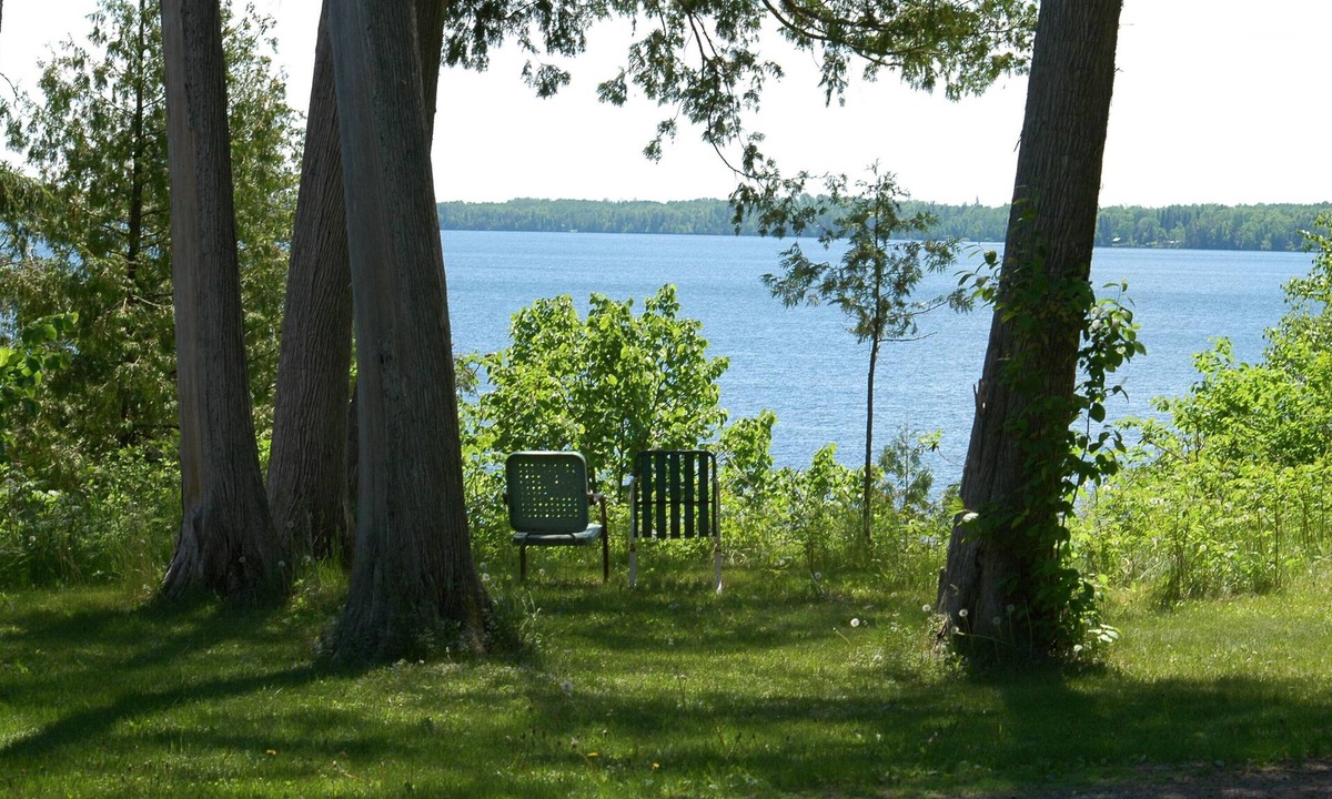 Northome Cottage | Welcome To The Northern Edge Of The Chippewa National Wilderness At Cedar Hill