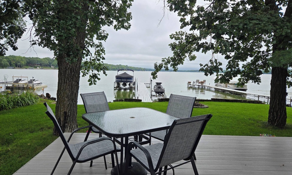 Clear Lake Cabin | Welcome to your relaxing getaway on the sought after Briggs Lake Chain!