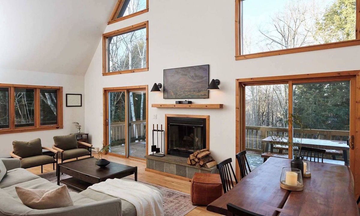 Roscoe House | Woodland Chalet, Fire Pit, Gazebo & Forest Views