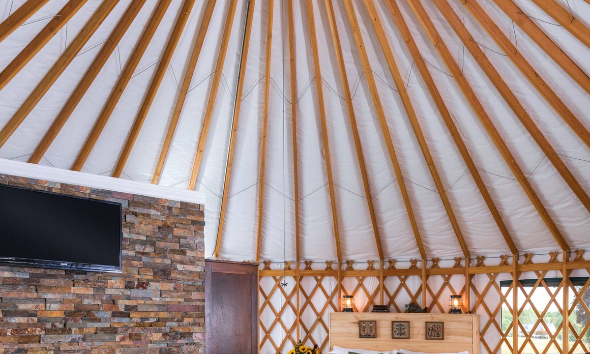 Town of Varick Bed & Breakfast | Yale Manor B&B and Yurt Glamping