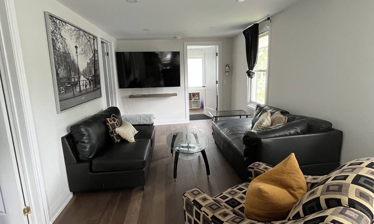Crystal Beach Cottage | Your home away from home close to all that Crystal Beach has to offer!