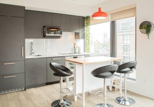 2 Bedroom Downtown Flat