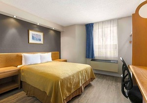 2-Star Hotel ∙ Travelodge by Wyndham Brockville