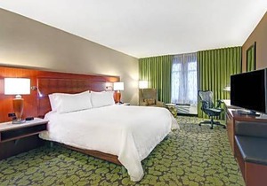 3-Star Hotel ∙ Hilton Garden Inn Toronto/Markham