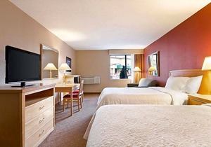 Days Inn by Wyndham Niagara Falls Near The Falls