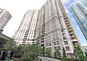 Downtown Mississauga Executive Suites SQ1