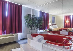 Econo Lodge Orillia