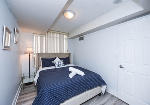 Elegant 1BD & BTH in Mississauga Downtown