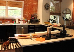 Fresh, Modern Westhampton NY home near village and ocean beaches